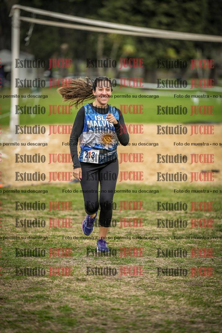 Fotos de la llegada del cross de 6000mts - Running Teams