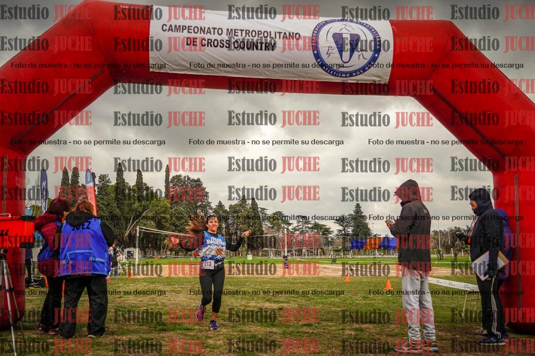 Fotos de la llegada del cross de 6000mts - Running Teams