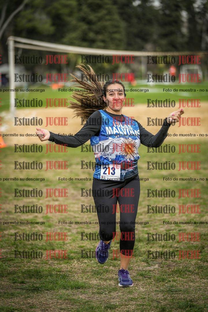 Fotos de la llegada del cross de 6000mts - Running Teams