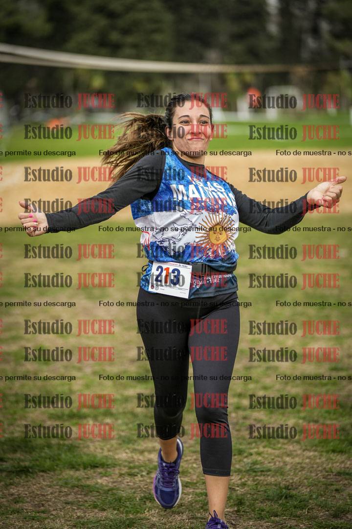 Fotos de la llegada del cross de 6000mts - Running Teams