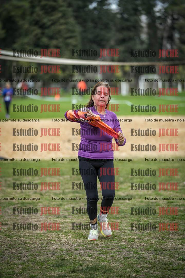 Fotos de la llegada del cross de 6000mts - Running Teams