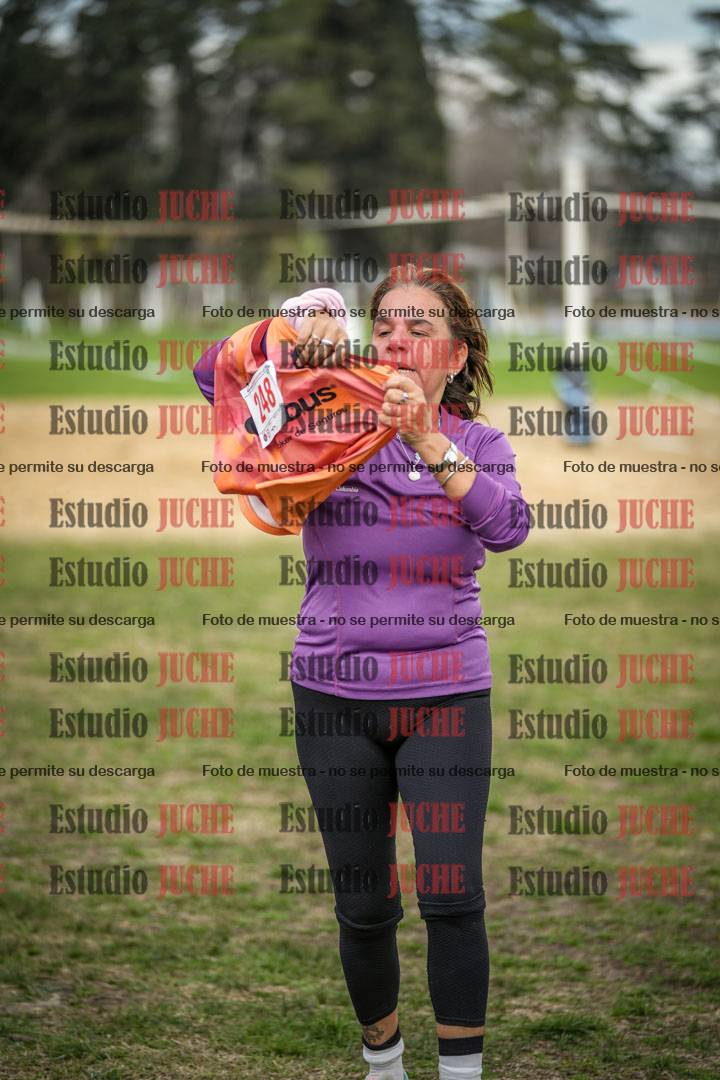 Fotos de la llegada del cross de 6000mts - Running Teams