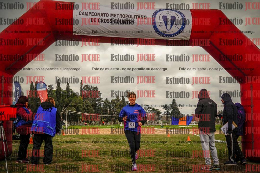 Fotos de la llegada del cross de 6000mts - Running Teams
