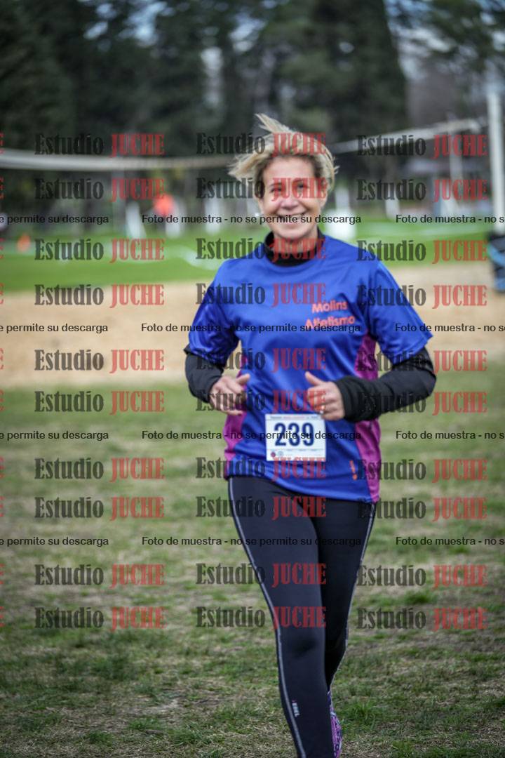 Fotos de la llegada del cross de 6000mts - Running Teams