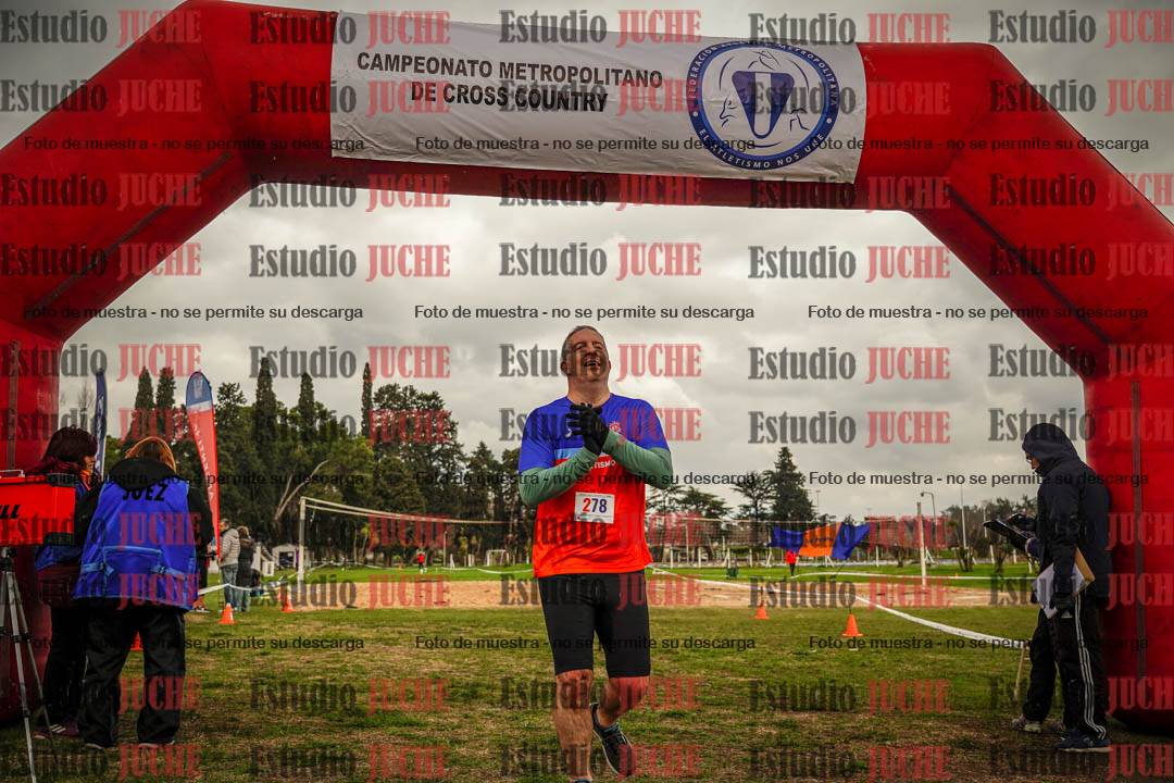 Fotos de la llegada del cross de 6000mts - Running Teams