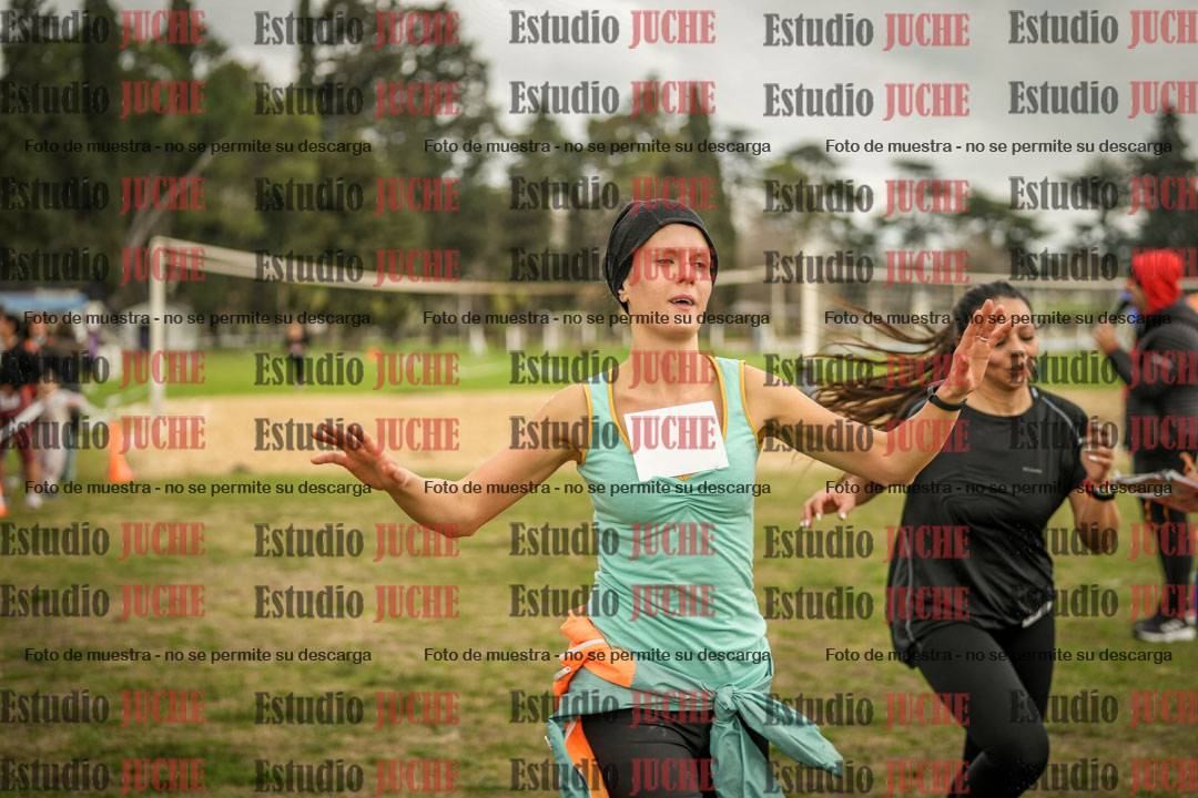 Fotos de la llegada del cross de 6000mts - Running Teams