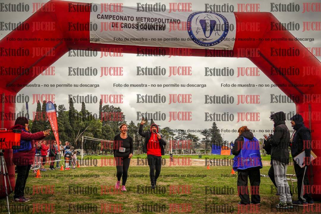 Fotos de la llegada del cross de 6000mts - Running Teams