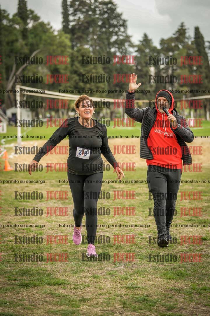 Fotos de la llegada del cross de 6000mts - Running Teams
