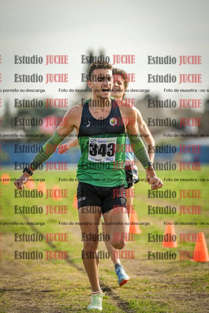Fotos de la llegada del cross de 4000 m - varones