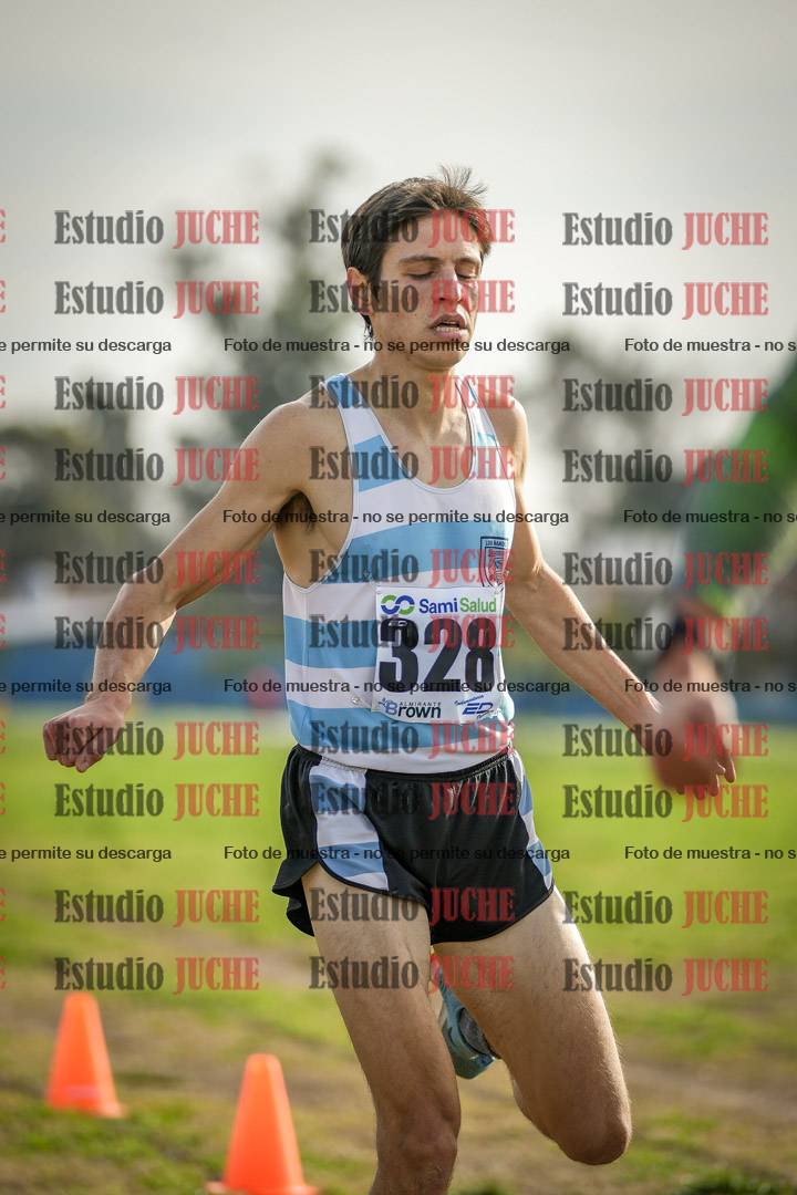Fotos de la llegada del cross de 4000 m - varones