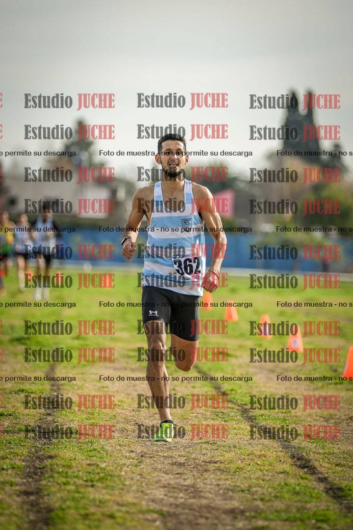 Fotos de la llegada del cross de 4000 m - varones