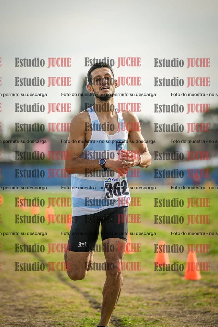 Fotos de la llegada del cross de 4000 m - varones