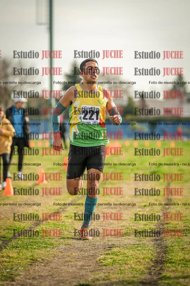 Fotos de la llegada del cross de 4000 m - varones
