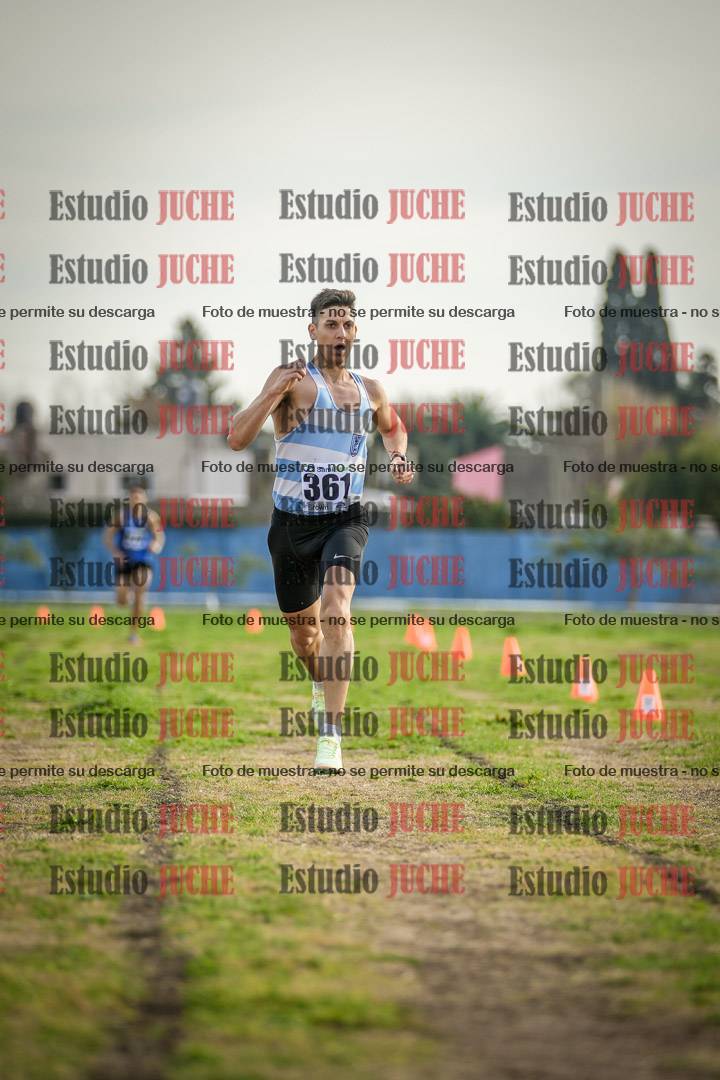 Fotos de la llegada del cross de 4000 m - varones
