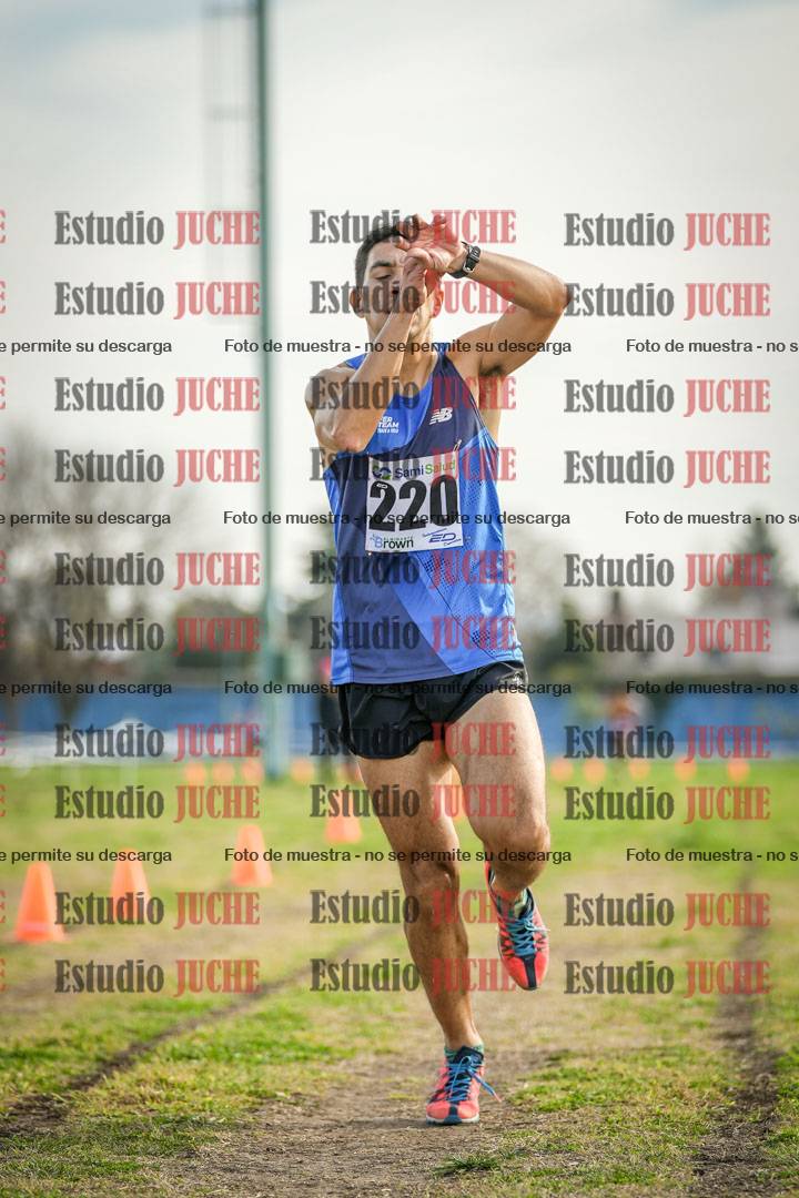 Fotos de la llegada del cross de 4000 m - varones