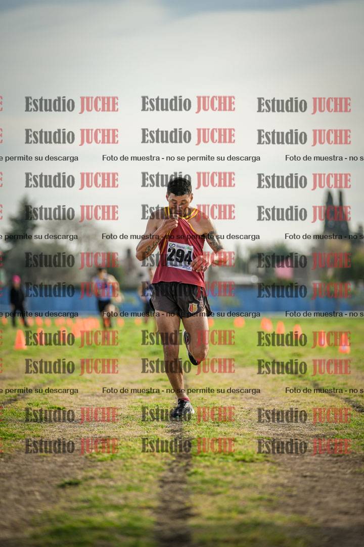 Fotos de la llegada del cross de 4000 m - varones