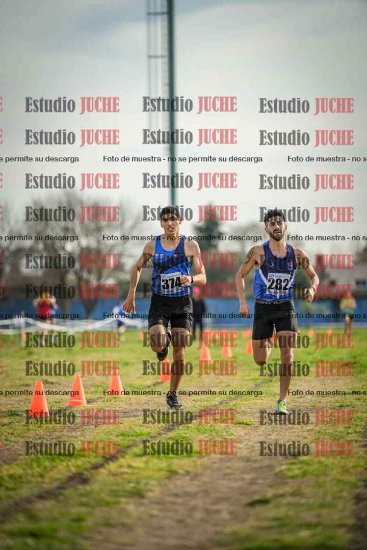 Fotos de la llegada del cross de 4000 m - varones