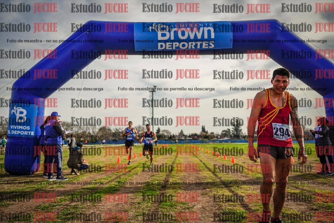 Fotos de la llegada del cross de 4000 m - varones