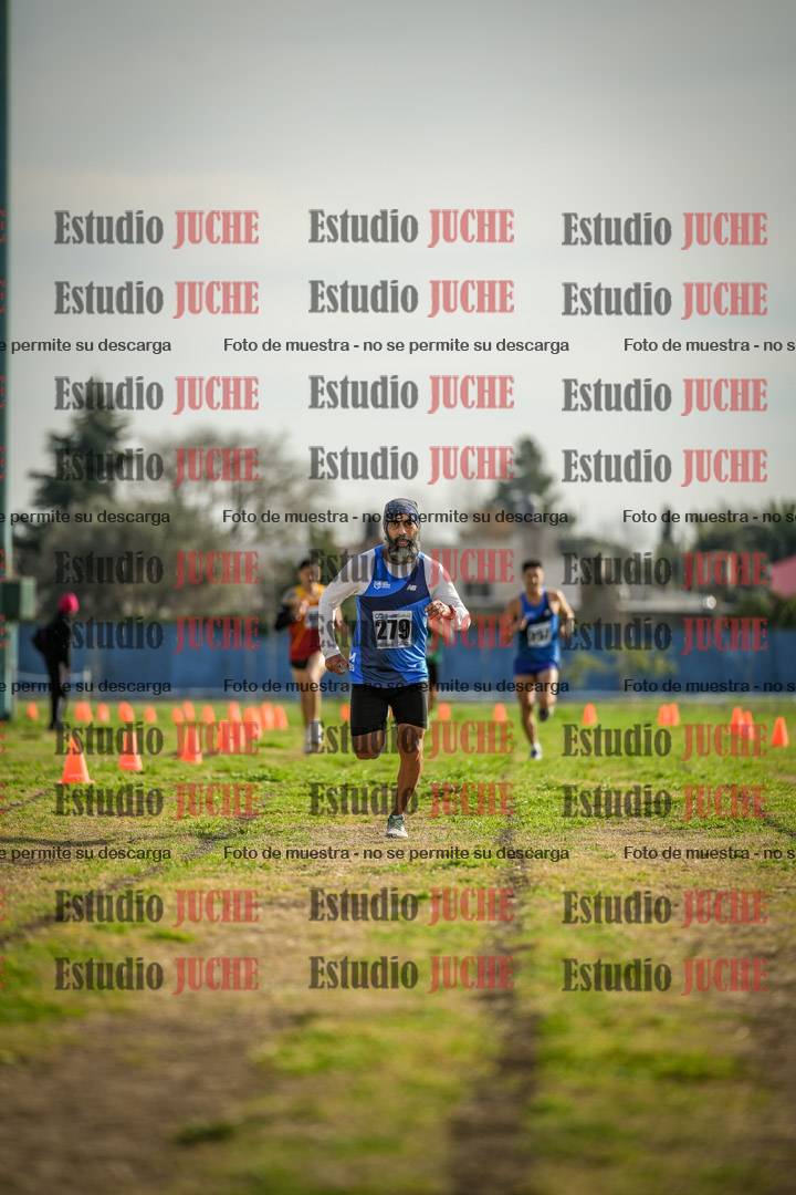 Fotos de la llegada del cross de 4000 m - varones