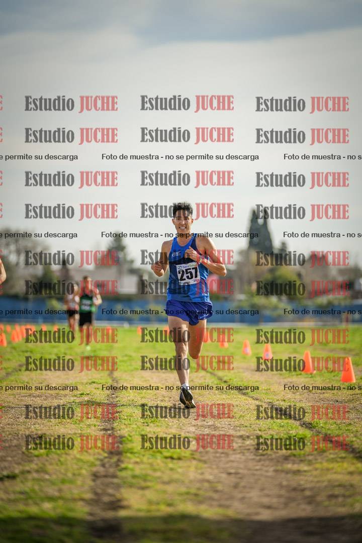 Fotos de la llegada del cross de 4000 m - varones