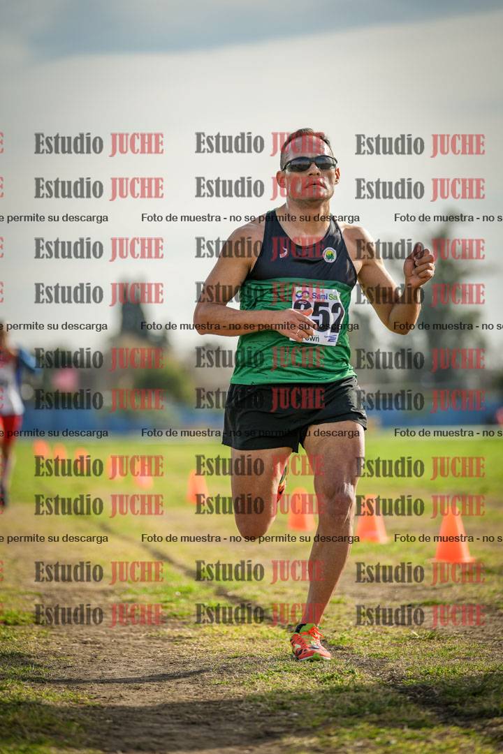 Fotos de la llegada del cross de 4000 m - varones