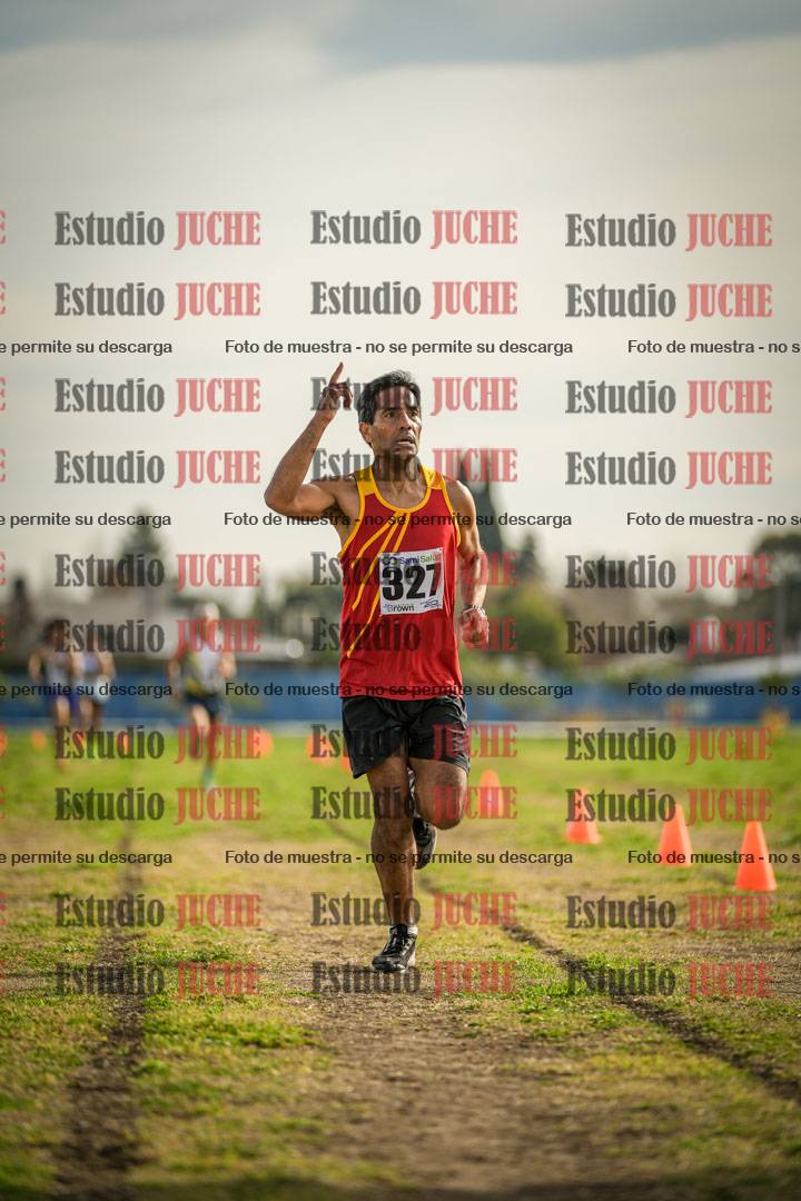 Fotos de la llegada del cross de 4000 m - varones