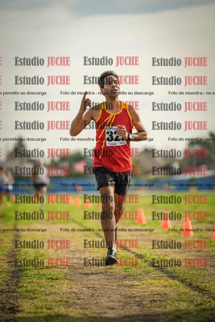 Fotos de la llegada del cross de 4000 m - varones