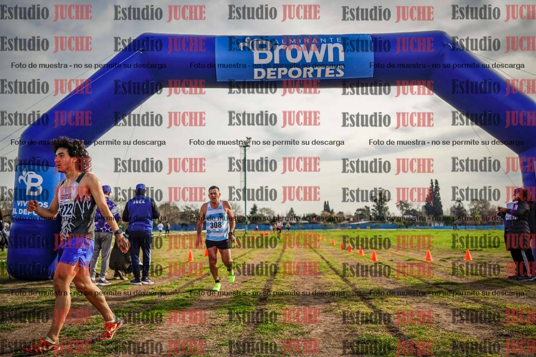 Fotos de la llegada del cross de 4000 m - varones