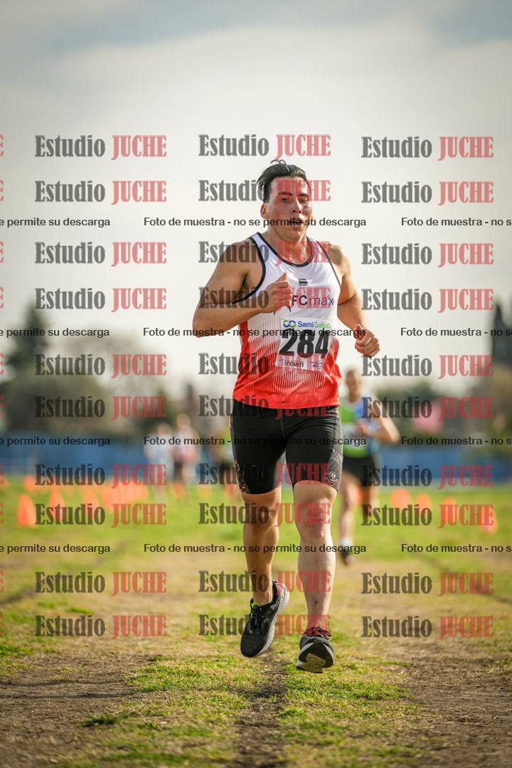 Fotos de la llegada del cross de 4000 m - varones