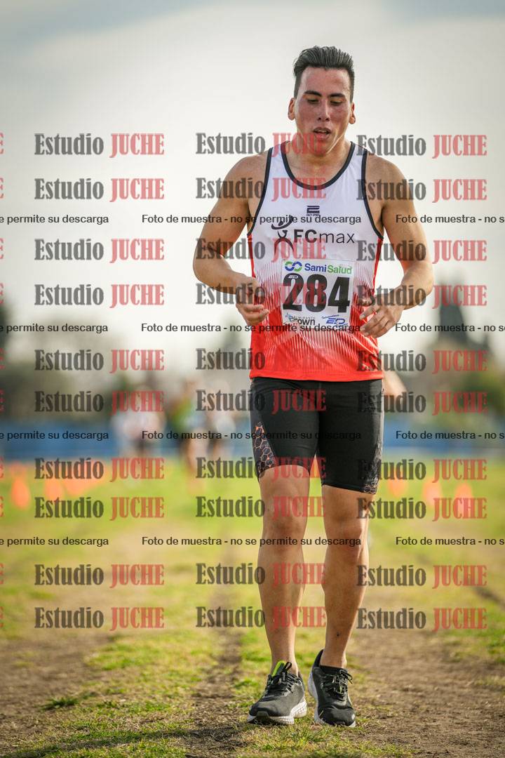 Fotos de la llegada del cross de 4000 m - varones