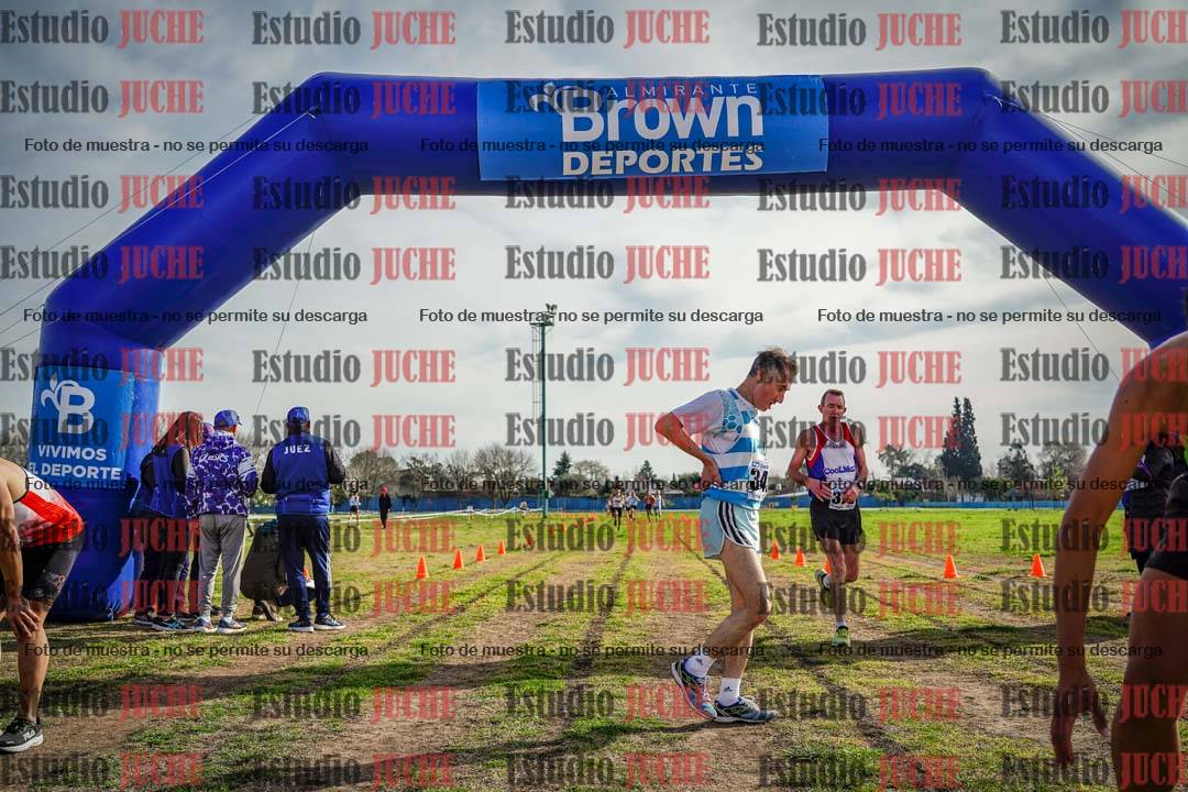 Fotos de la llegada del cross de 4000 m - varones