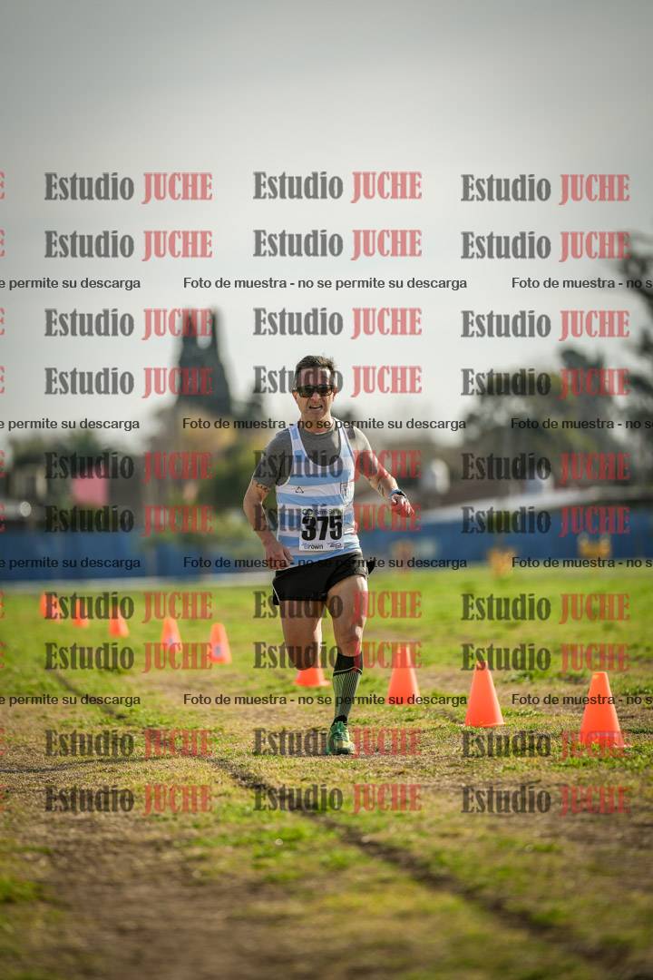 Fotos de la llegada del cross de 4000 m - varones