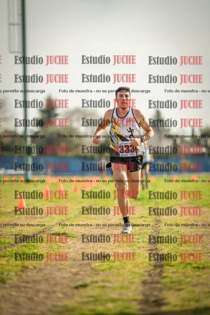Fotos de la llegada del cross de 4000 m - varones