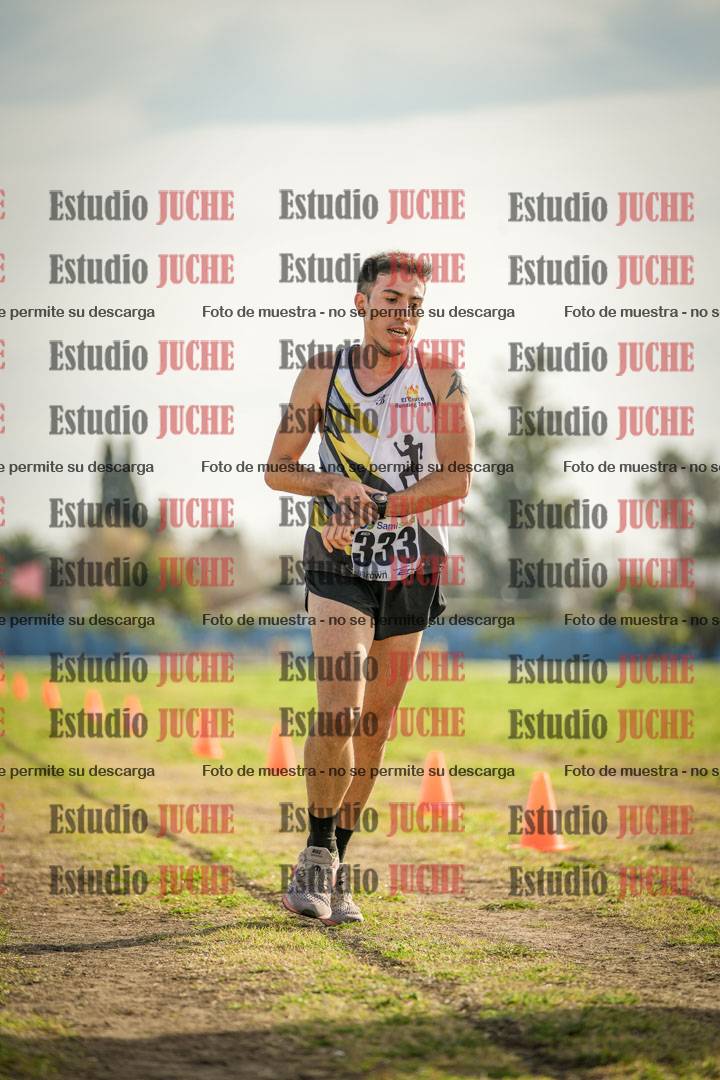 Fotos de la llegada del cross de 4000 m - varones