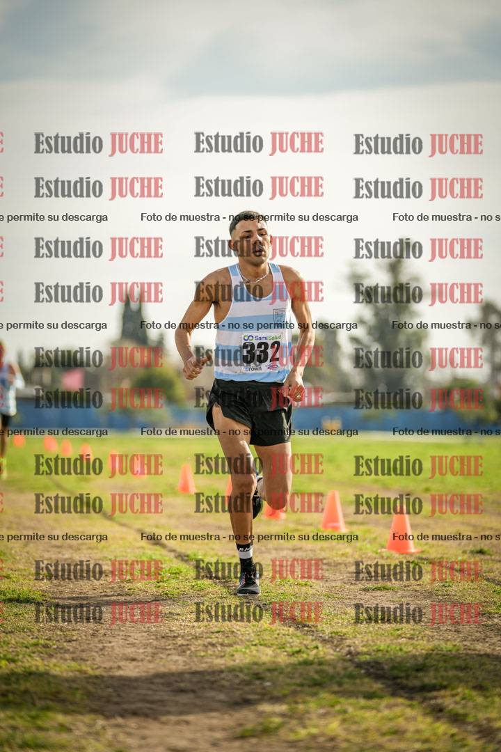Fotos de la llegada del cross de 4000 m - varones