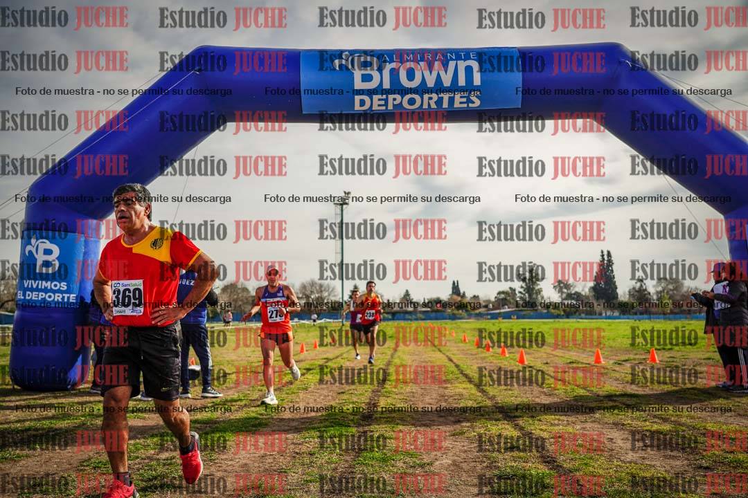 Fotos de la llegada del cross de 4000 m - varones