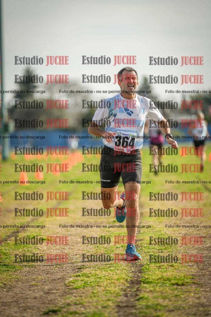 Fotos de la llegada del cross de 4000 m - varones