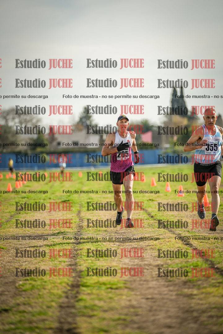 Fotos de la llegada del cross de 4000 m - varones