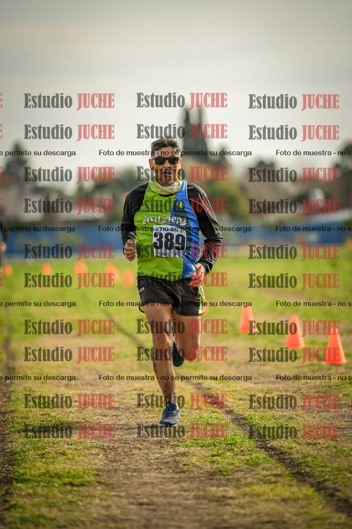 Fotos de la llegada del cross de 4000 m - varones