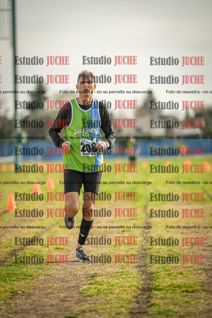 Fotos de la llegada del cross de 4000 m - varones