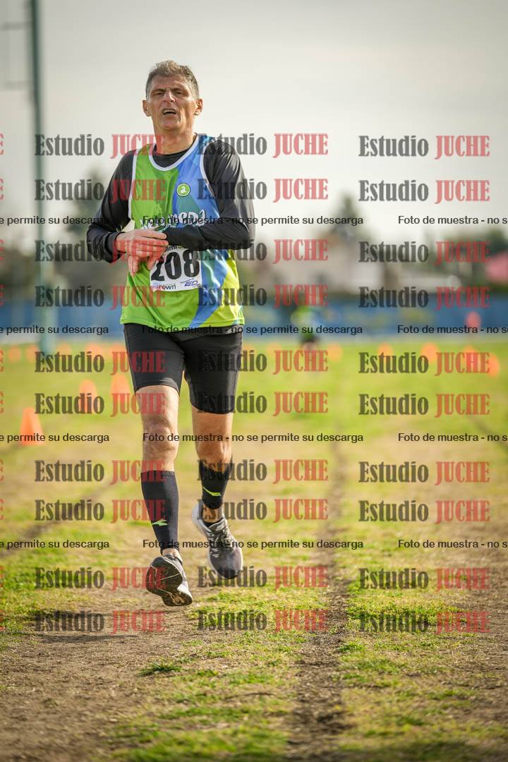 Fotos de la llegada del cross de 4000 m - varones