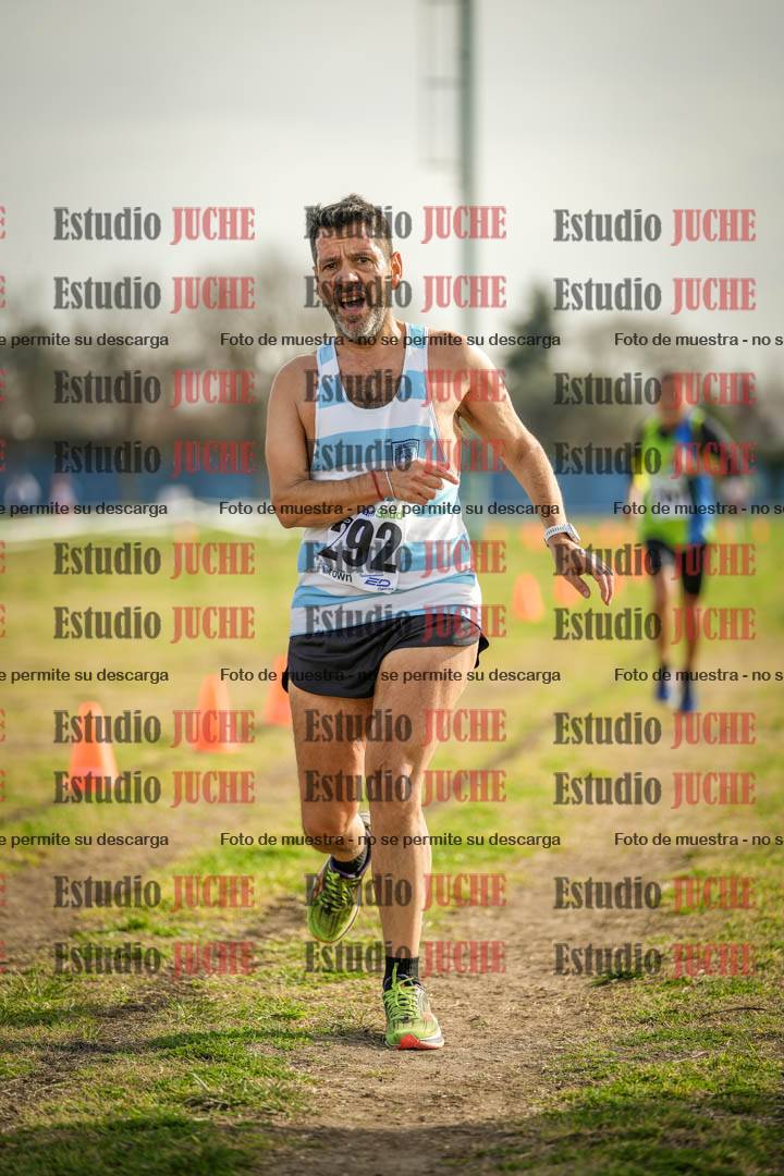 Fotos de la llegada del cross de 4000 m - varones