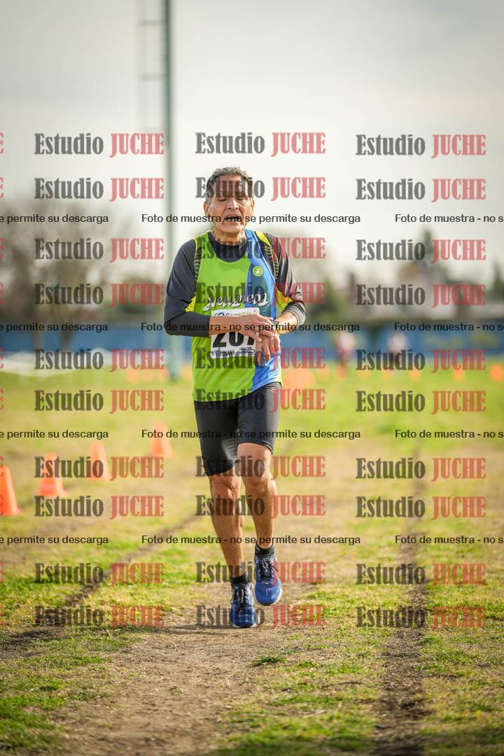 Fotos de la llegada del cross de 4000 m - varones