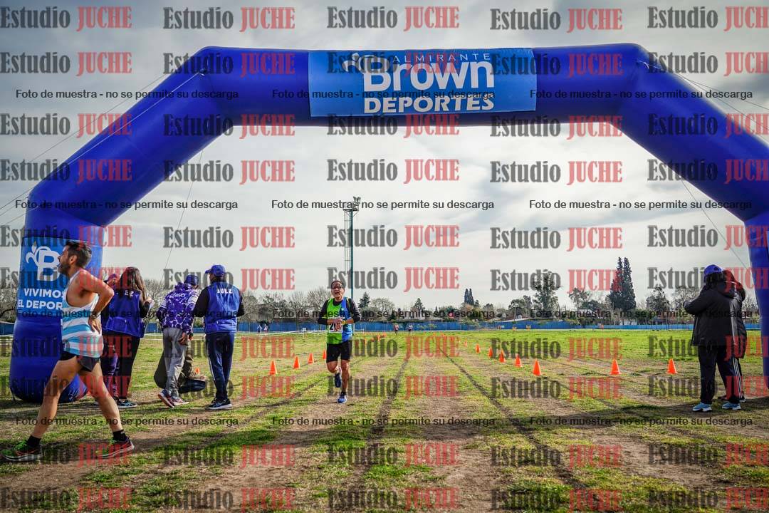 Fotos de la llegada del cross de 4000 m - varones