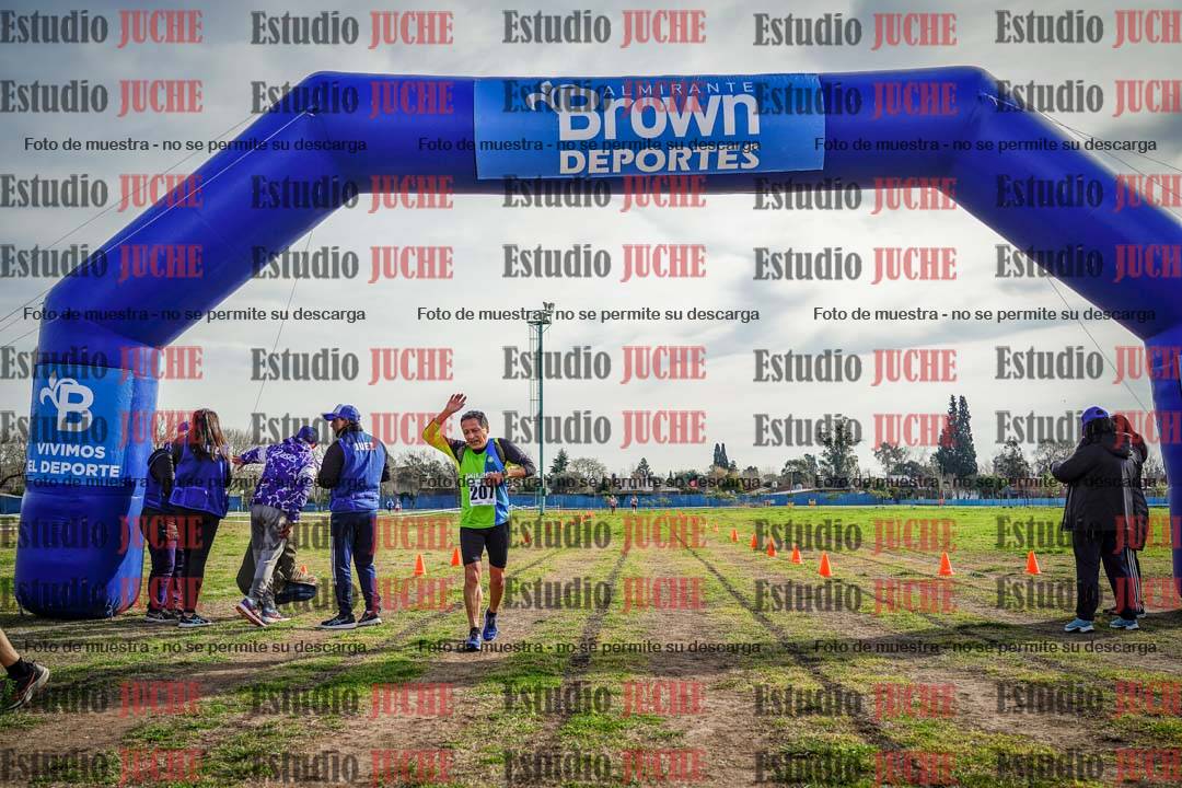 Fotos de la llegada del cross de 4000 m - varones