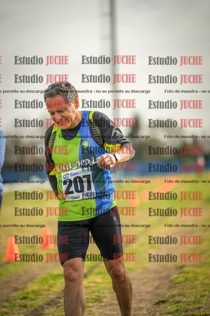Fotos de la llegada del cross de 4000 m - varones
