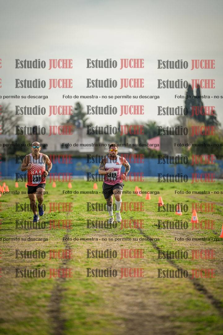 Fotos de la llegada del cross de 4000 m - varones