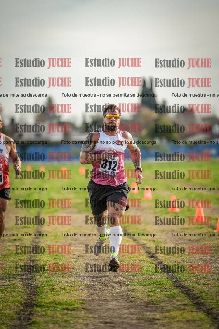 Fotos de la llegada del cross de 4000 m - varones