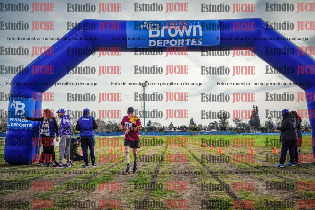 Fotos de la llegada del cross de 4000 m - varones