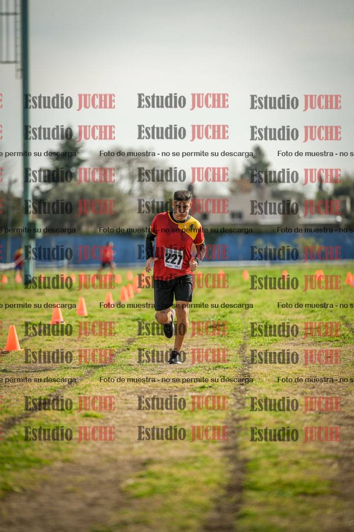 Fotos de la llegada del cross de 4000 m - varones